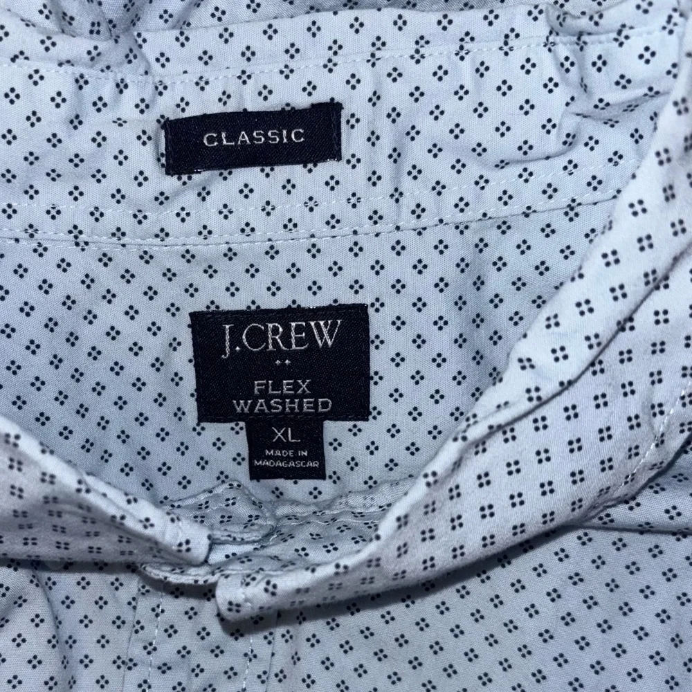 J. Crew Classic Flex Washed Men’s XL Button Down Shirt Long Sleeve Diamond Dot